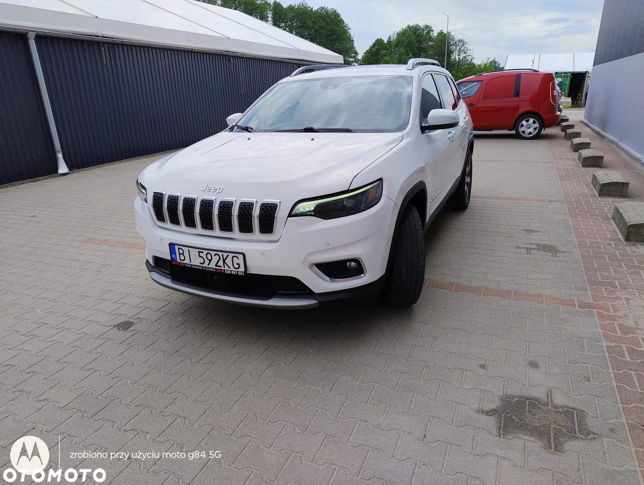 Jeep Cherokee - 2
