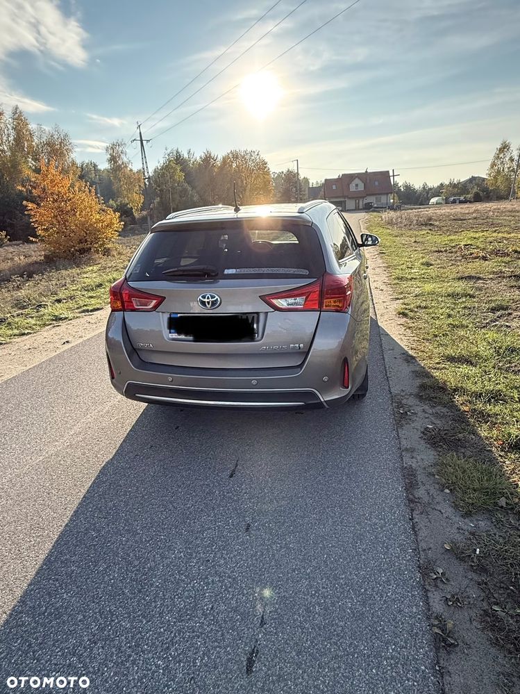 Toyota Auris 1.8 HSD Luna - 5