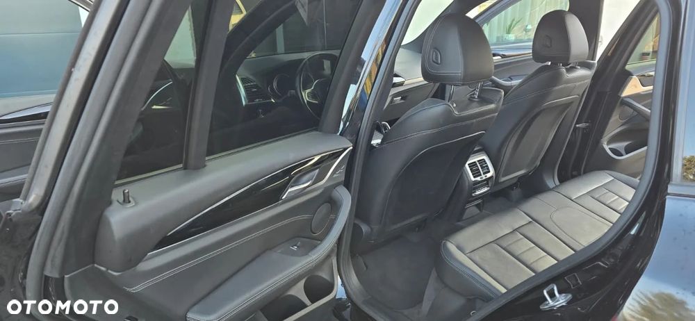 BMW X3 sDrive18d - 24