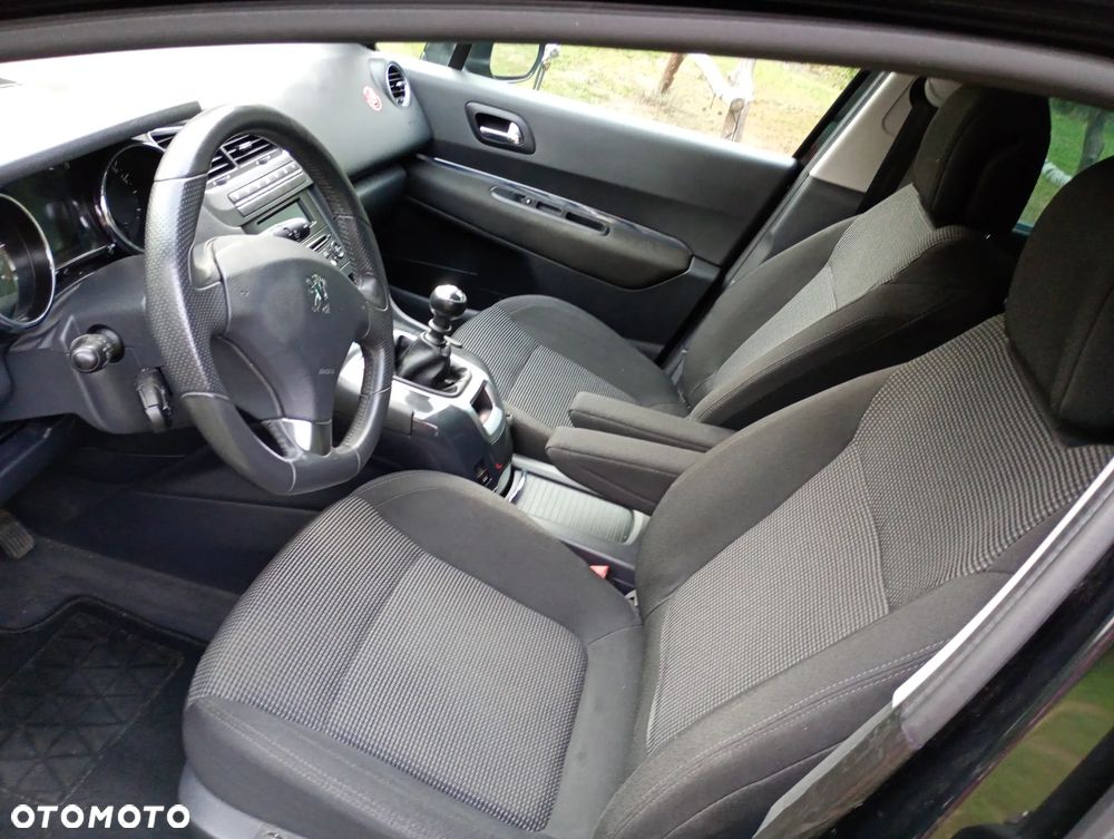 Peugeot 5008 - 17