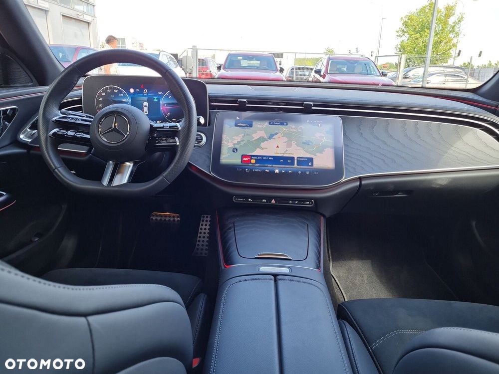 Mercedes-Benz Klasa E 220 d mHEV 4-Matic AMG 9G-Tronic - 12