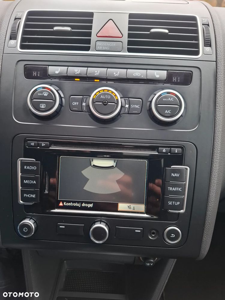 Volkswagen Touran 1.6 TDI DPF BlueMotion Technology DSG MATCH - 19