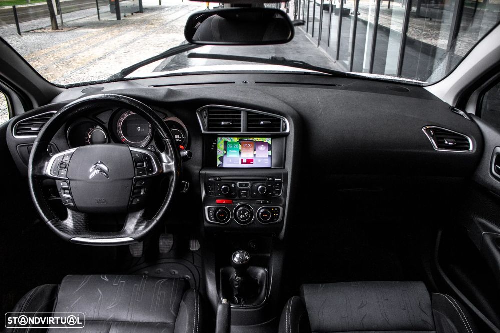 Citroën C4 HDi 90 Attraction - 26