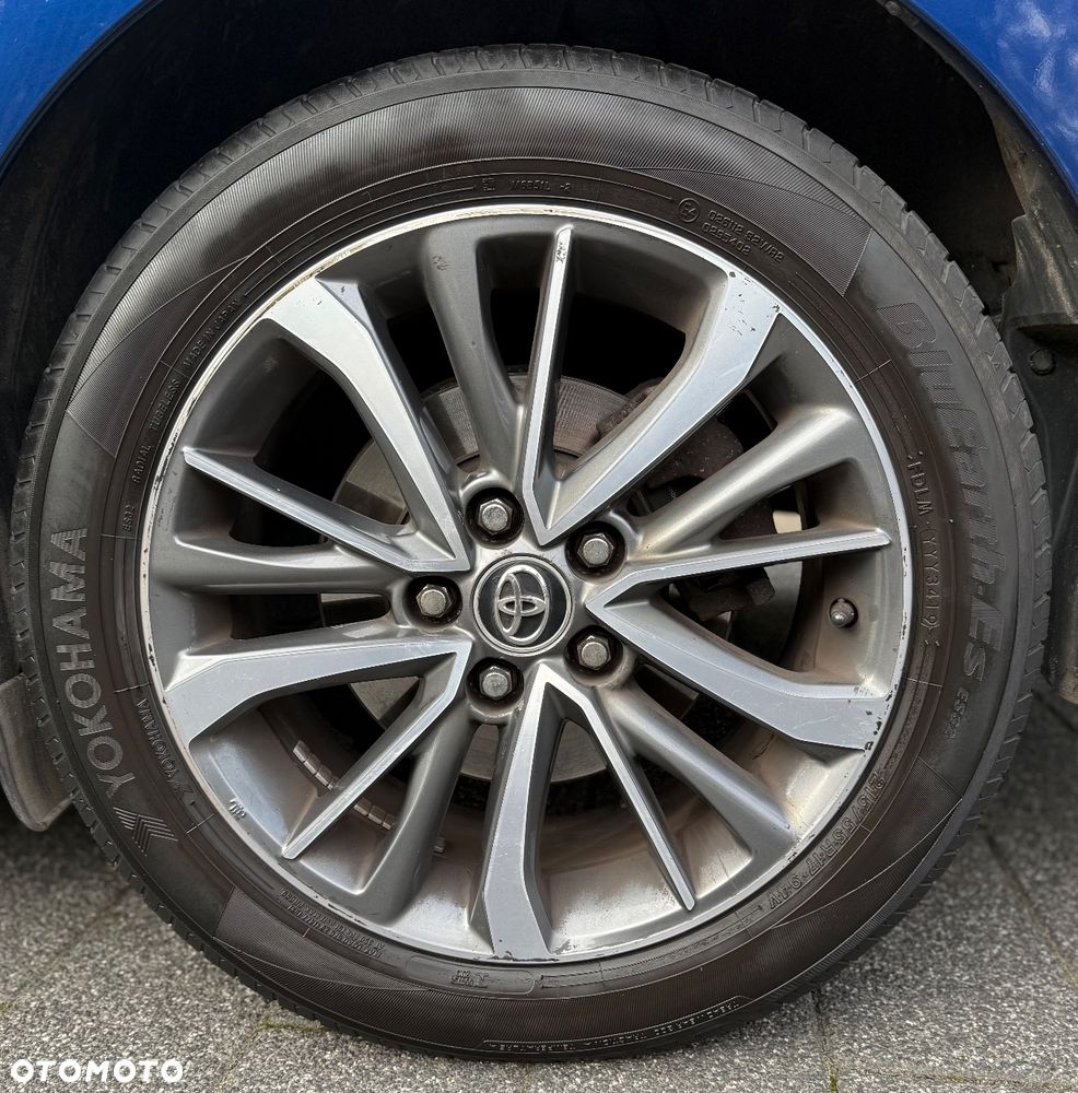 Toyota Avensis 2.0 D-4D Premium - 26