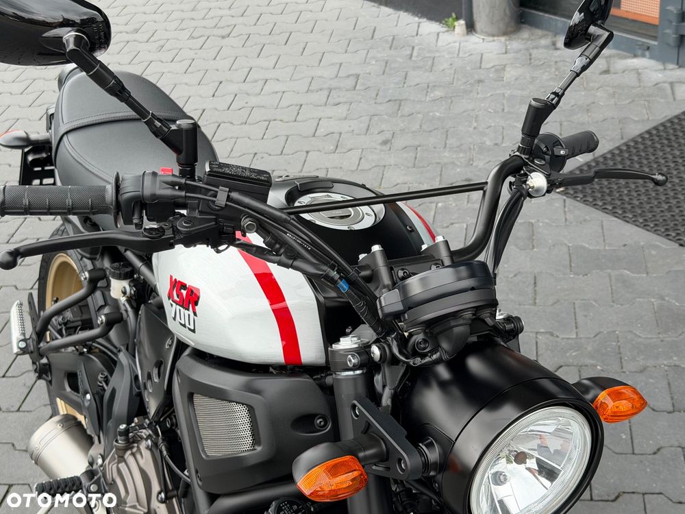 Yamaha XSR - 23