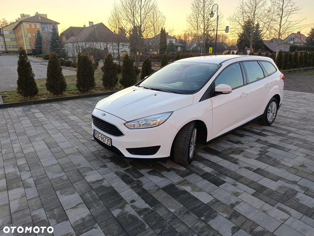 Ford Focus ver-1-0-ecoboost-trend - 7