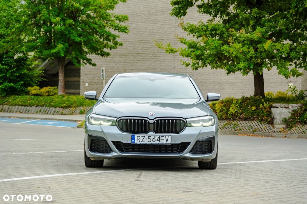 BMW Seria 5 520d xDrive MHEV M Sport sport - 4
