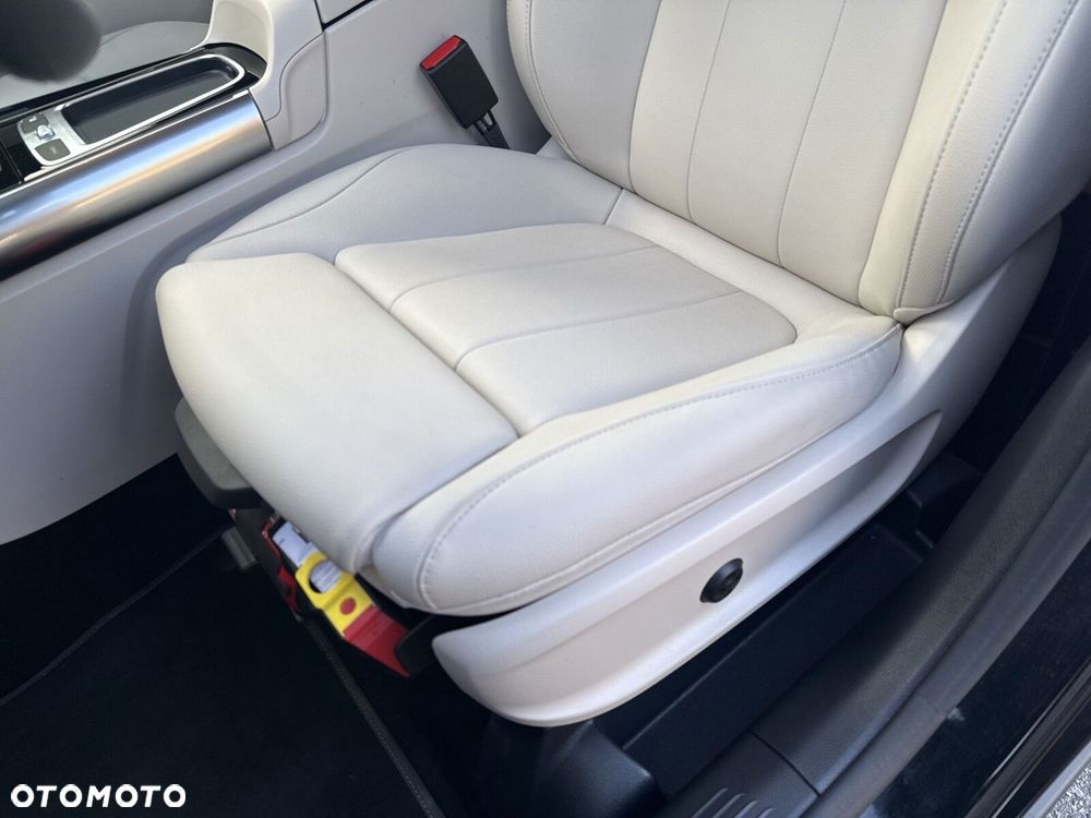 Mercedes-Benz GLA 200 d 4-Matic Progressive 8G-DCT - 13