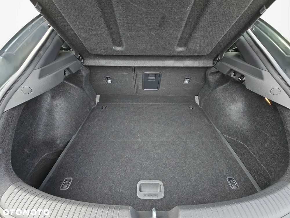 Hyundai i30 1.5 T-GDI 48V Smart DCT - 30