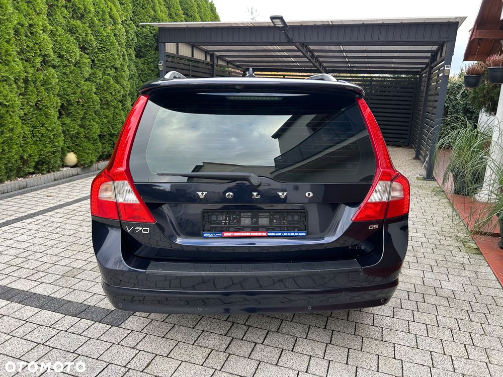 Volvo V70 D5 Summum - 10