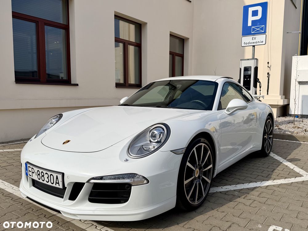 Porsche 911 Carrera - 3