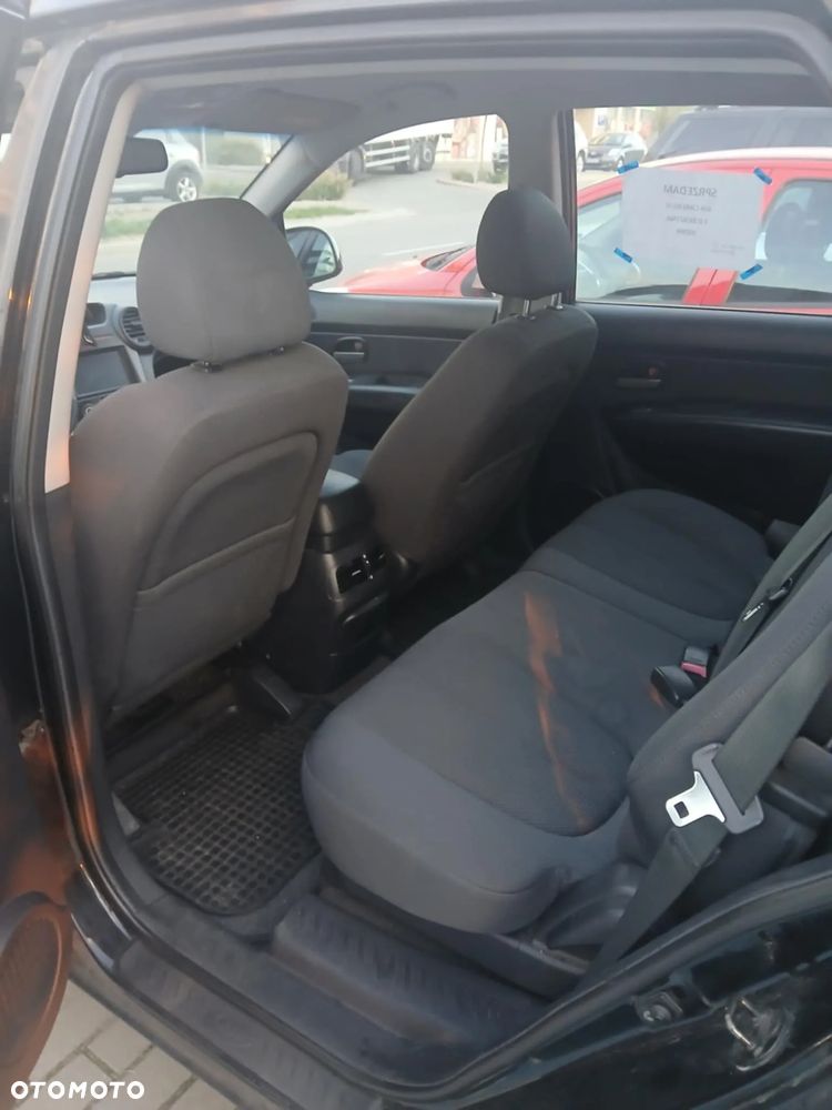 Kia Carens 2.0 CVVT Spirit - 6