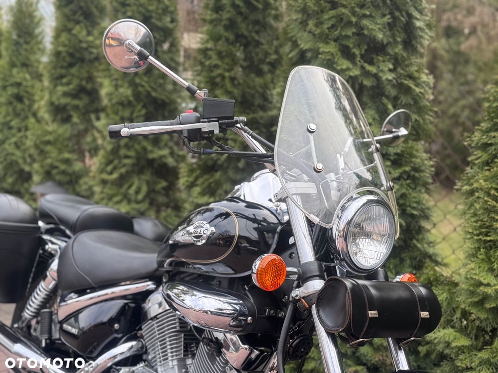 Suzuki Intruder - 16