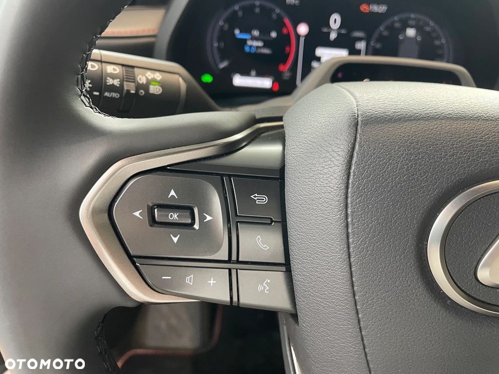 Lexus LBX 1.5 Hybrid Emotion - 11