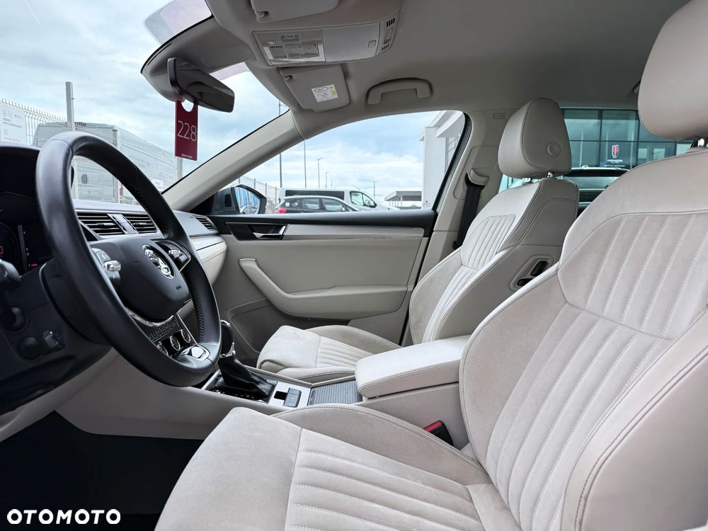 Skoda Superb 2.0 TSI Style DSG - 27