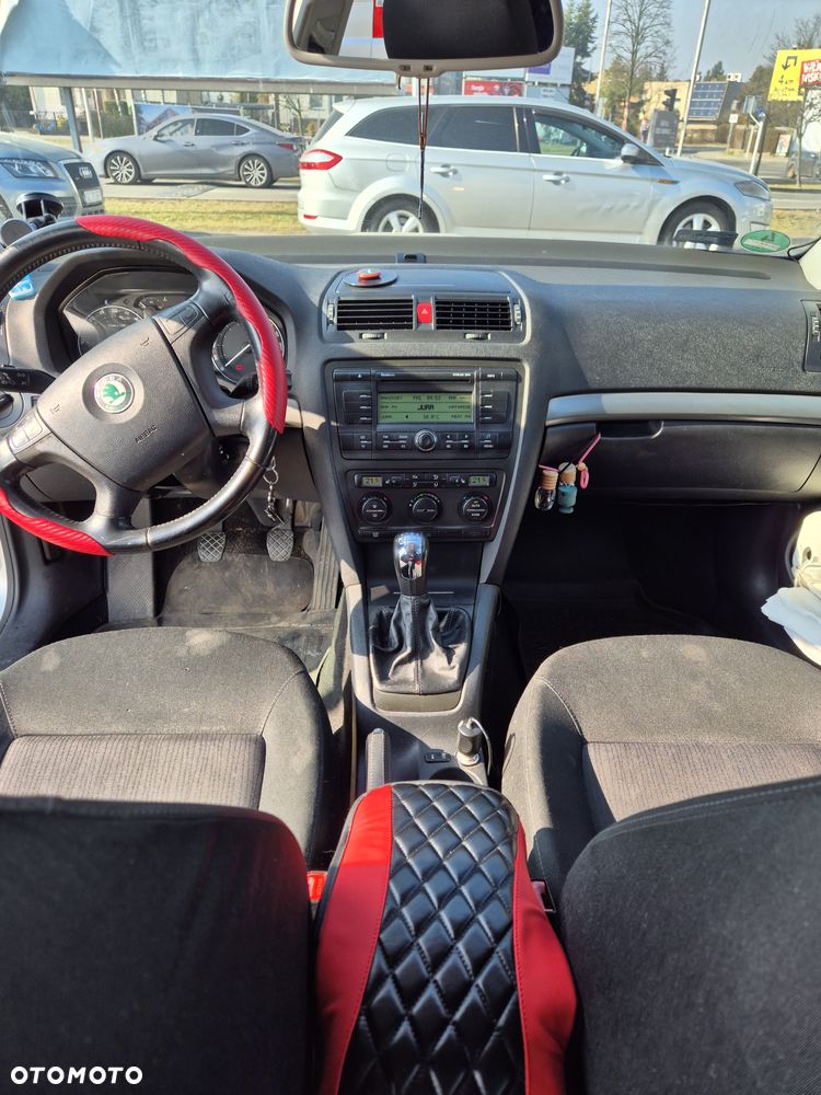 Skoda Octavia 1.9 TDI DPF Elegance - 5