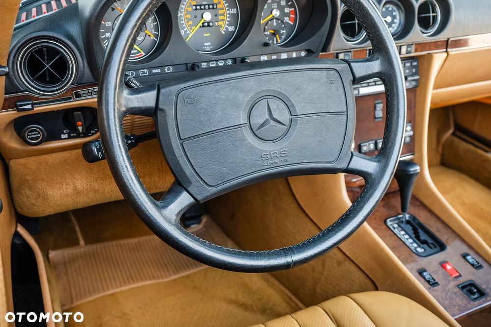 Mercedes-Benz SL - 27