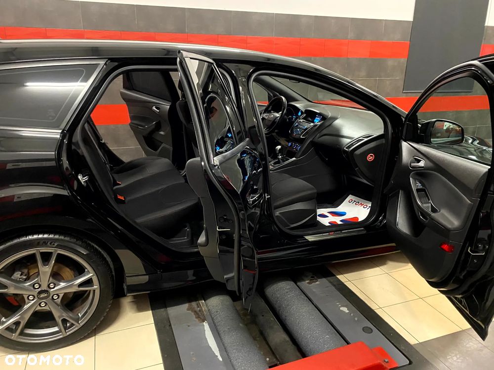 Ford Focus 2.0 TDCi ST-Line ASS - 23