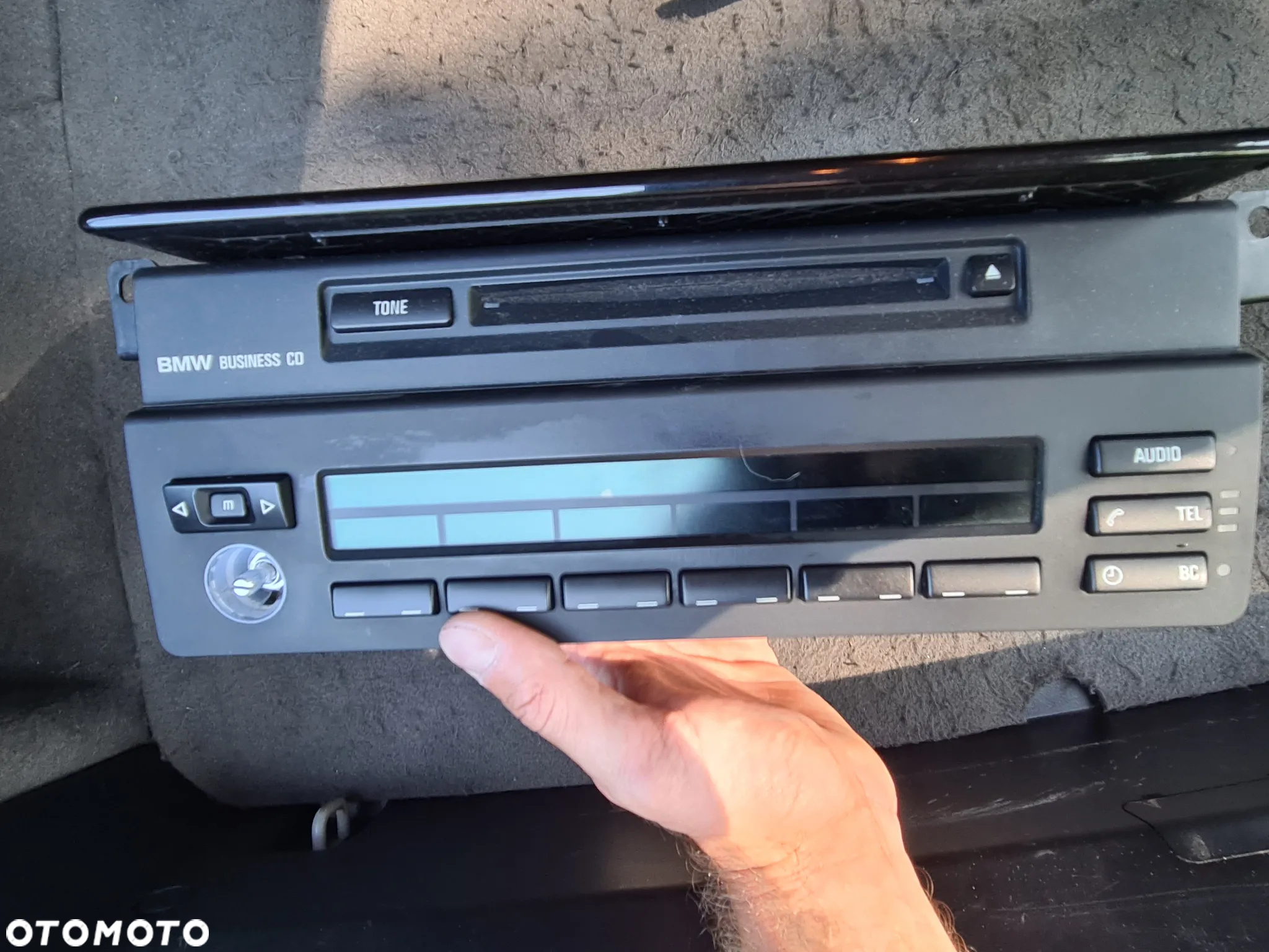 BMW Seria 5 520i - 28