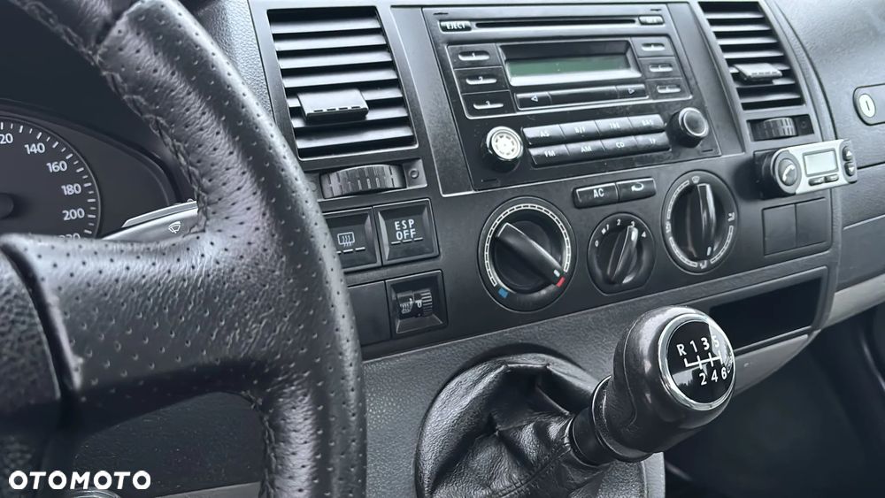 Volkswagen Transporter T5 - 12