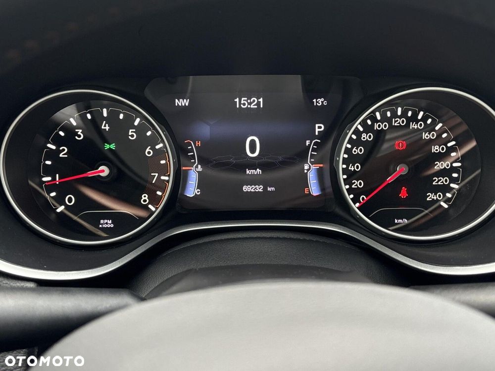 Jeep Compass - 12