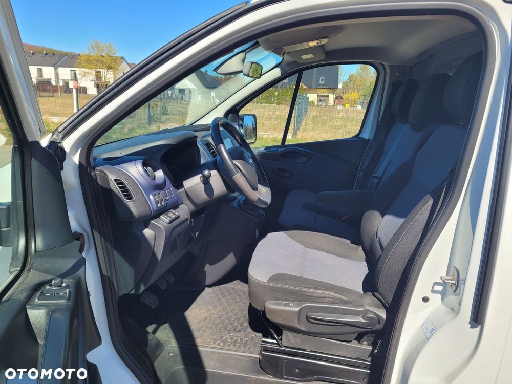 Opel Vivaro Długi L2 Webasto - 27