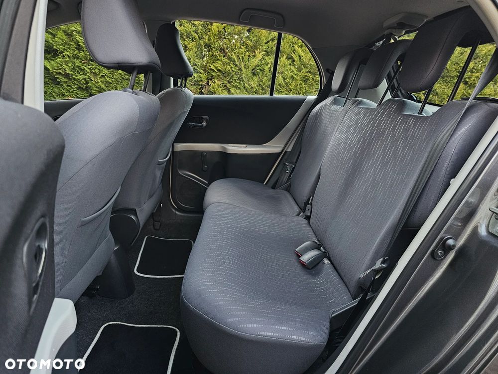 Toyota Yaris 1.33 VVT-i Life - 19