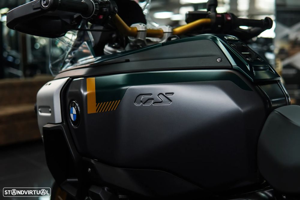 BMW R 1300 GS Adventure KARAKORUM C/ AKRAPOVIC E OPTION 719 - 10