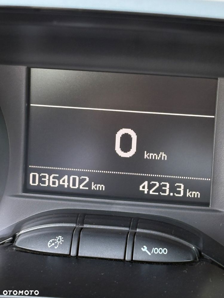 Peugeot 208 1.2 PureTech Allure - 11