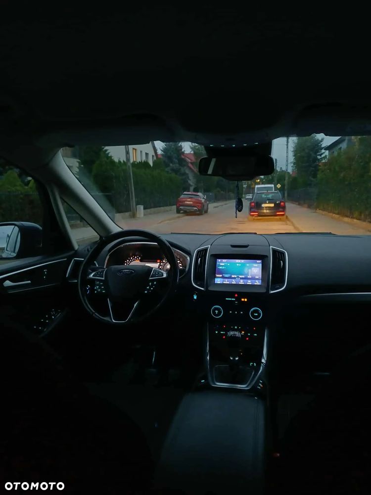 Ford S-Max 2.0 EcoBlue Titanium - 2