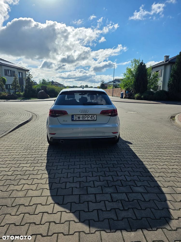 Audi A3 Sportback - 3