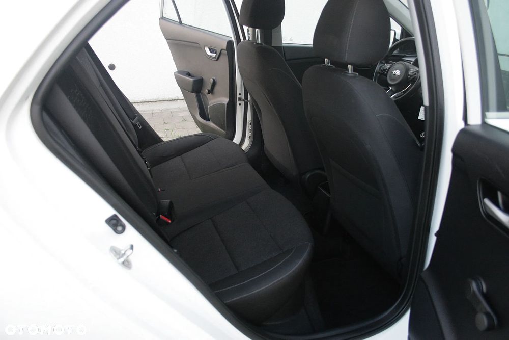 Kia Rio 1.2 M - 18