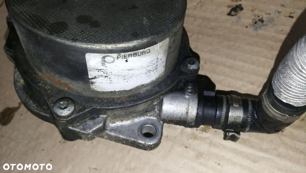 POMPA VACUM AUDI A8 D3 4.2 TDI BVN 057145100 - 2