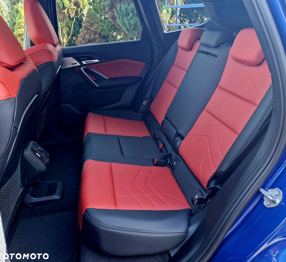 BMW iX1 xDrive30 66.5kWh M Sport Edition - 18