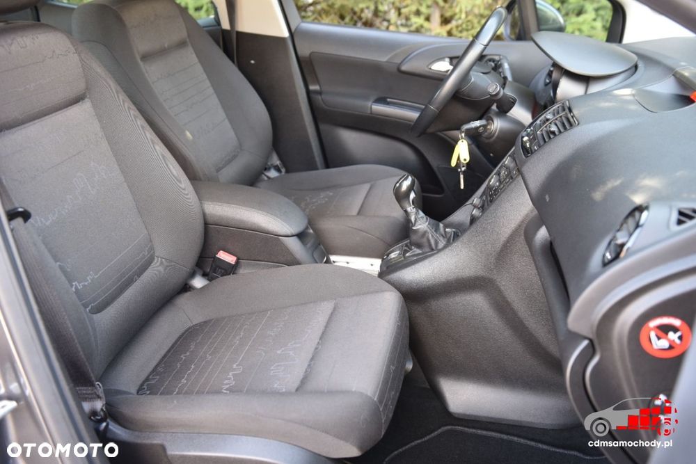Opel Meriva - 22