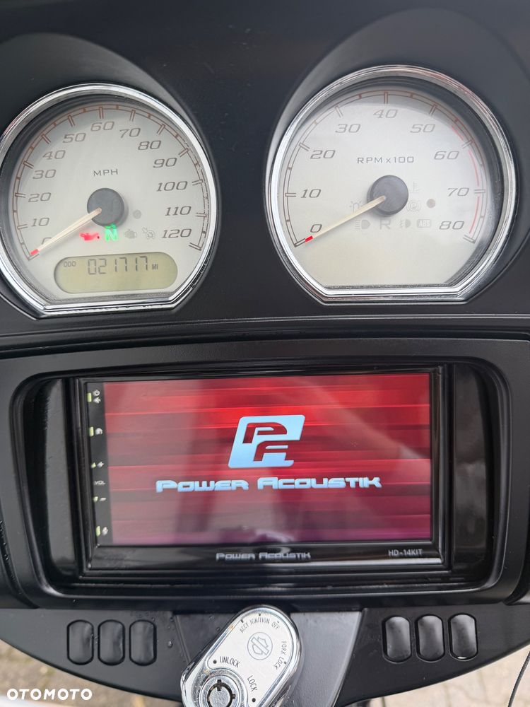 Harley-Davidson Touring Street Glide - 5