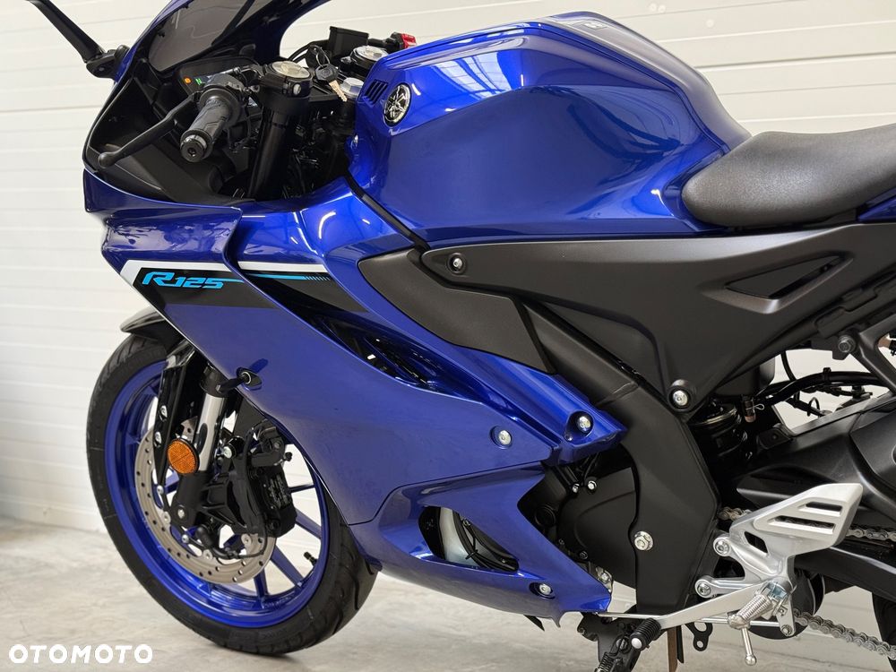 Yamaha YZF - 32