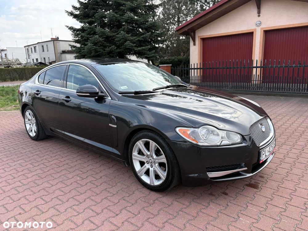 Jaguar XF 3.0 V6 Luxury - 1