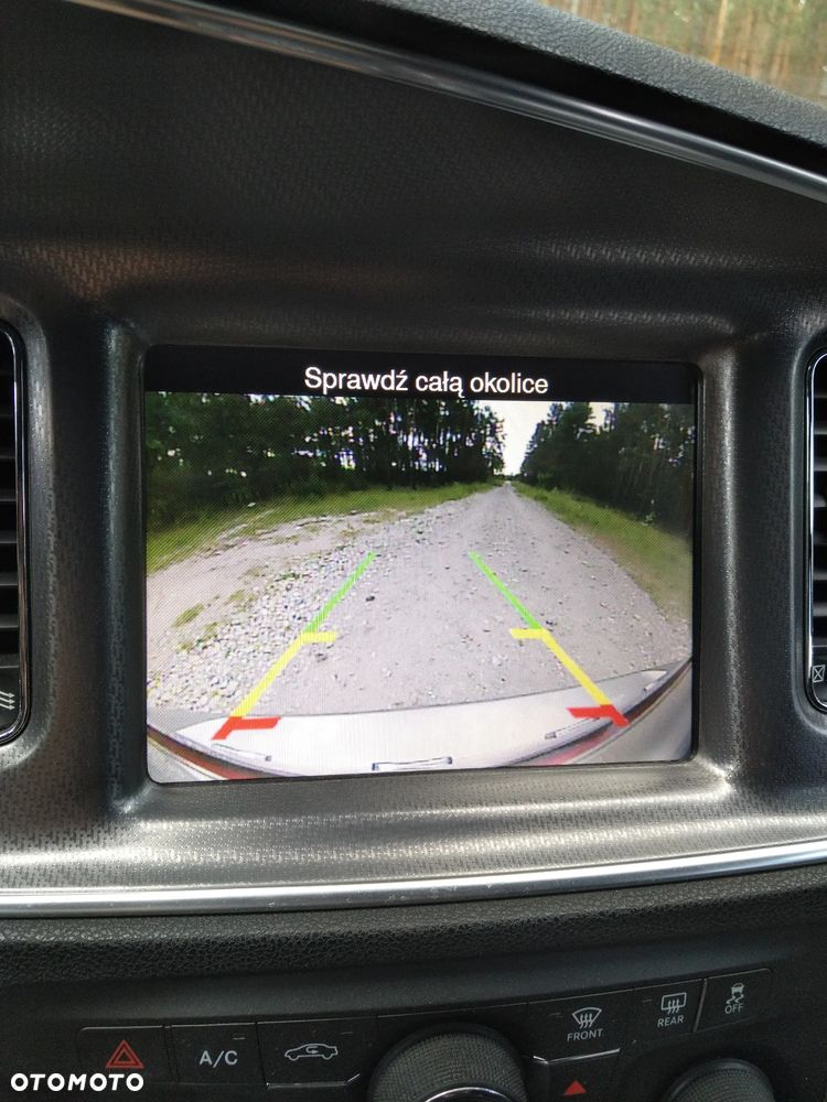 Dodge Charger 5.7 V8 RT - 10