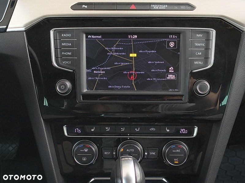 Volkswagen Passat - 24