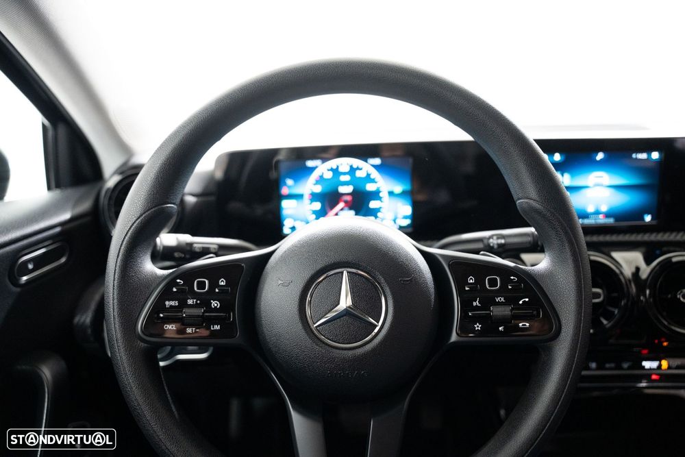 Mercedes-Benz A 250 Limousine e Progressive - 10
