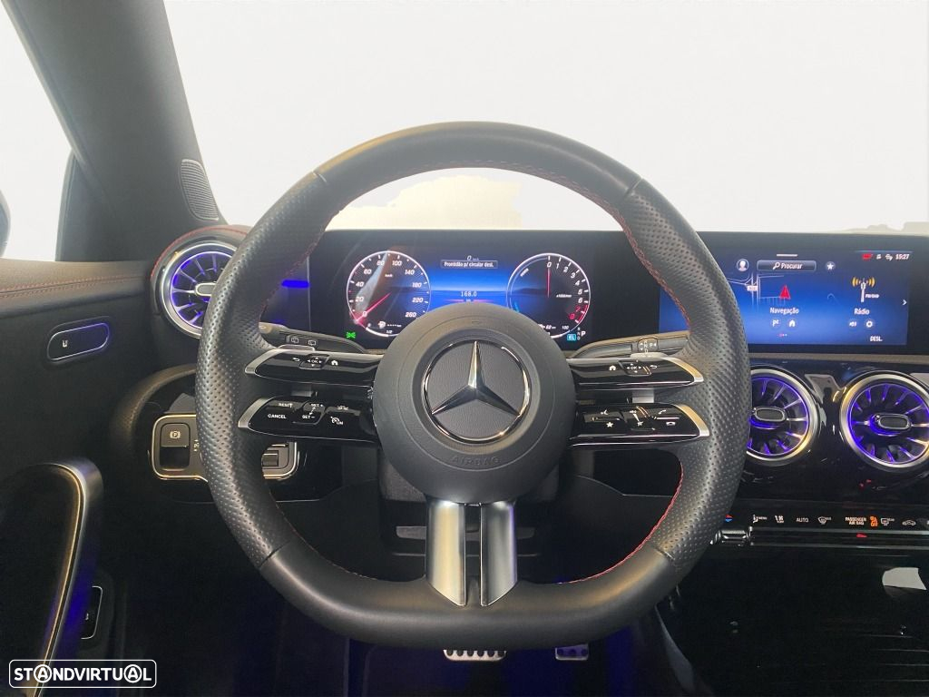Mercedes-Benz CLA 250 e Shooting Brake AMG Line - 14