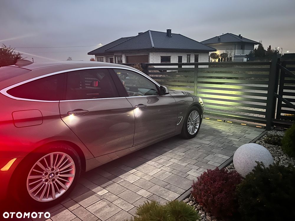 BMW 3 Series 2017 photo 5