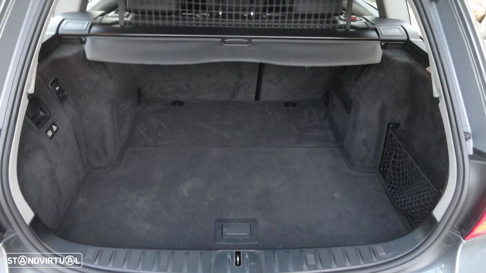 BMW 318 d Touring Navigation - 18