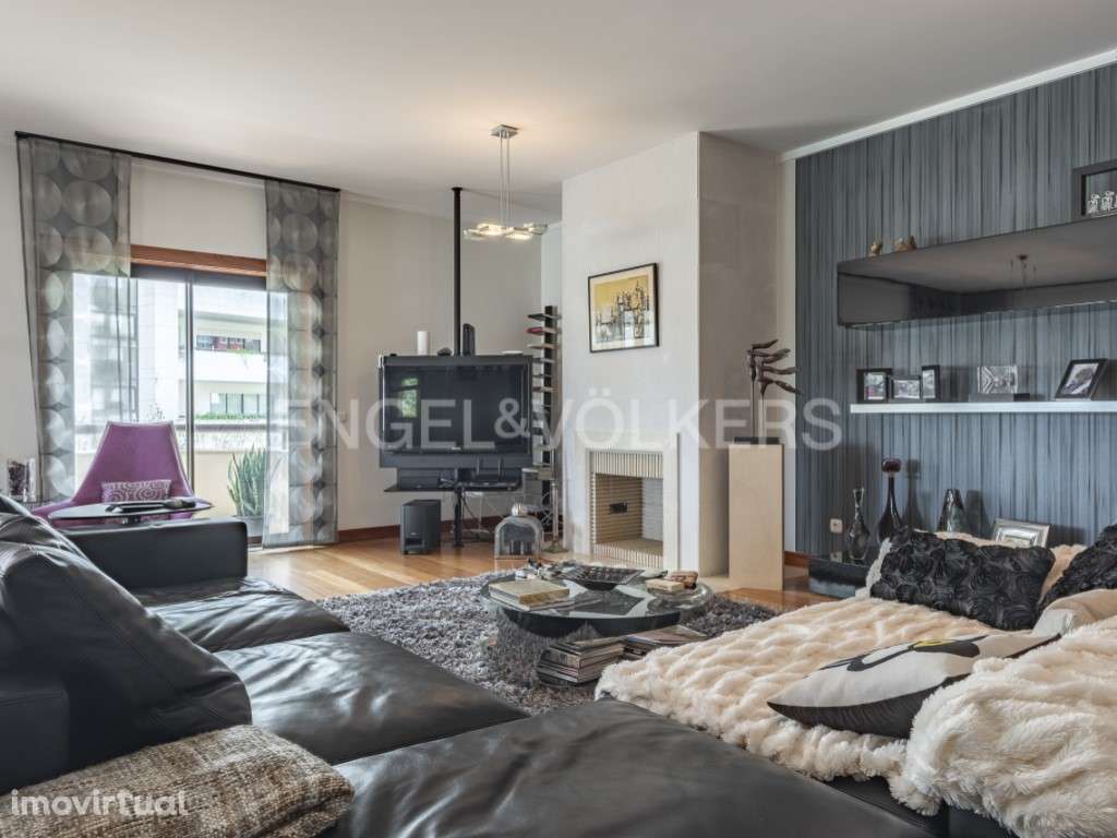 T4 em condomínio de luxo - Grande imagem: 2/35