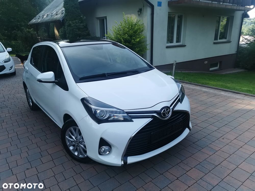 Toyota Yaris 1.33 VVT-i Lounge - 1