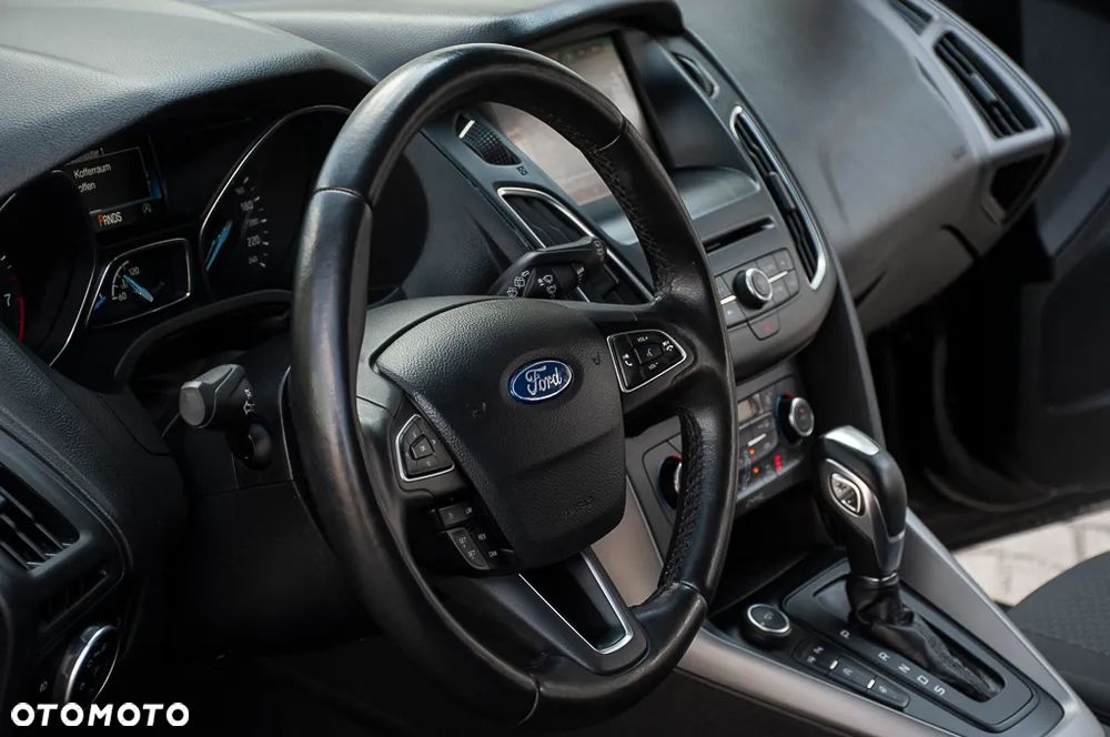 Ford Focus - 23