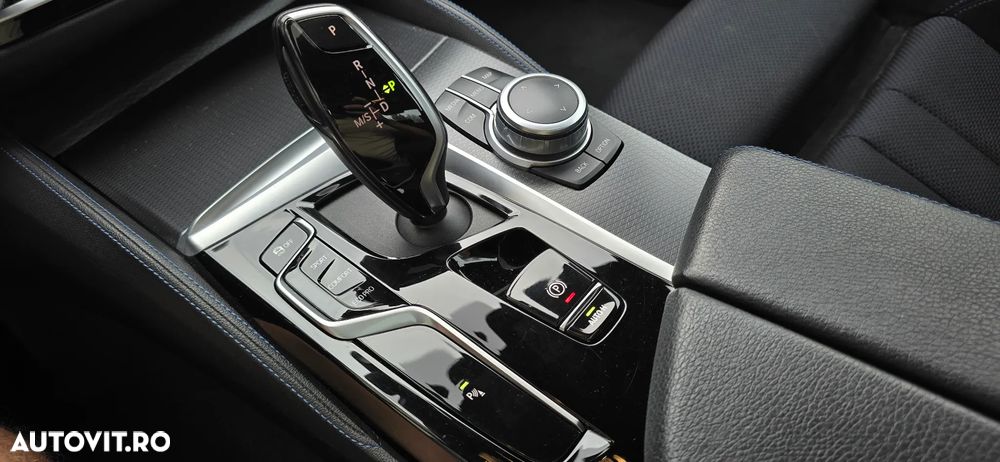 BMW Seria 5 520d xDrive AT MHEV - 14