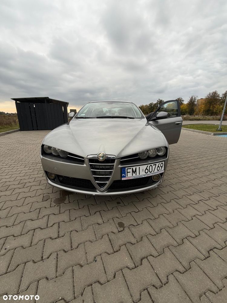 Alfa Romeo 159 2010 photo 5