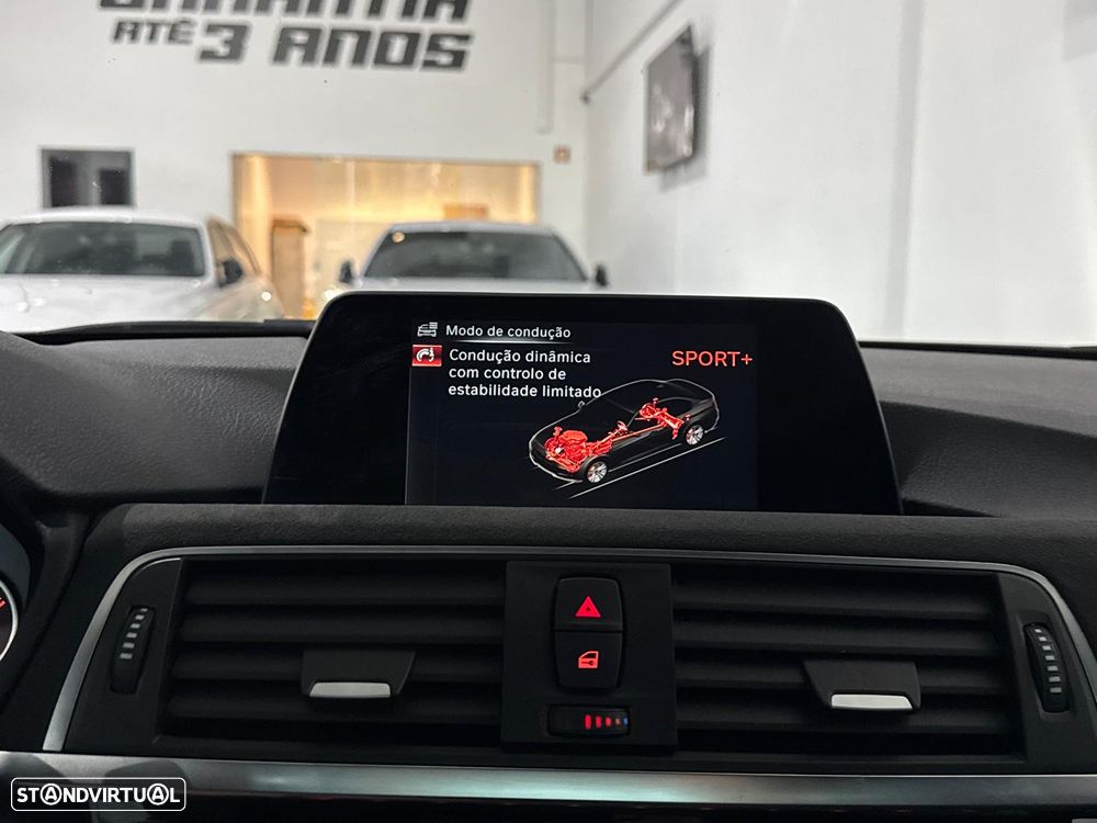 BMW 330 e iPerformance Pack M - 36